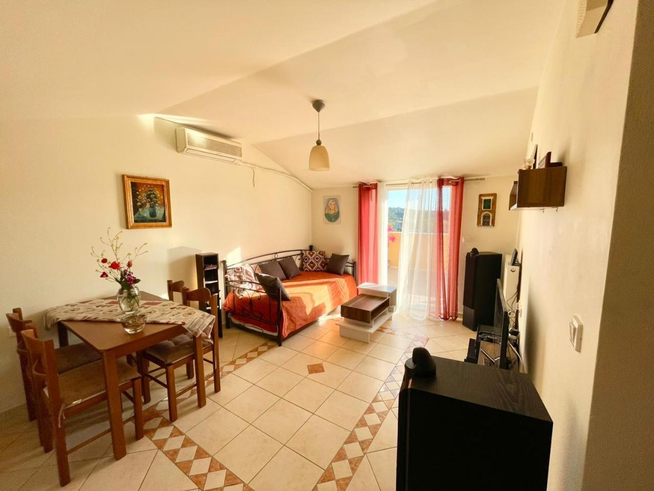 Apartamento La Soffitta Di Bampina Perivólion Exterior foto