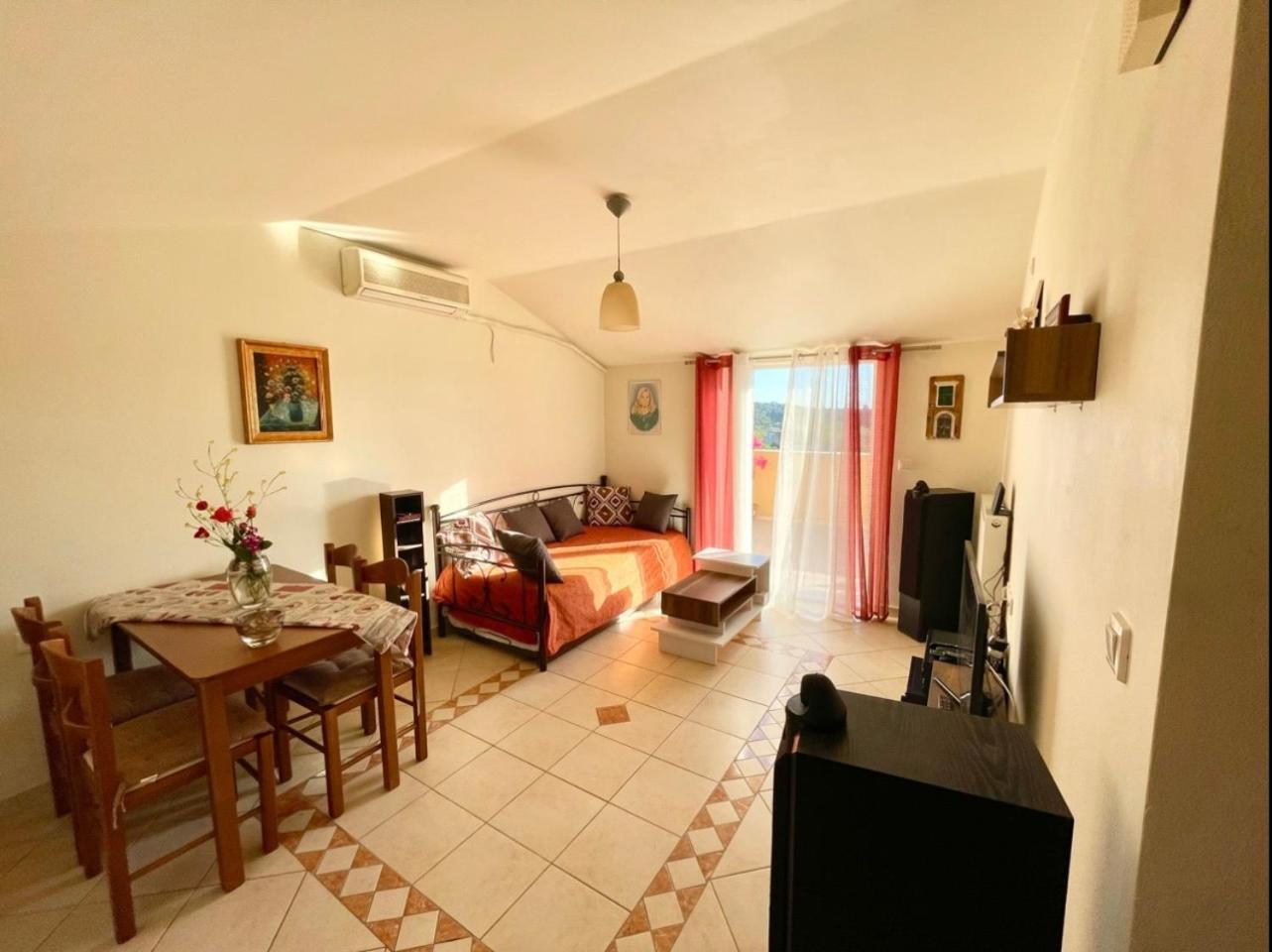 Apartamento La Soffitta Di Bampina Perivólion Exterior foto