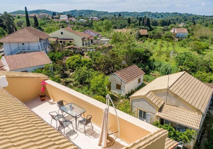 Apartamento La Soffitta Di Bampina Perivólion Exterior foto